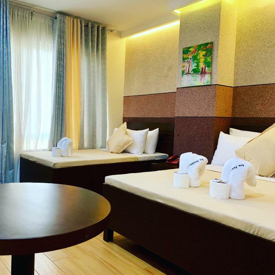 Davao Persimmon Suites Eksteriør bilde