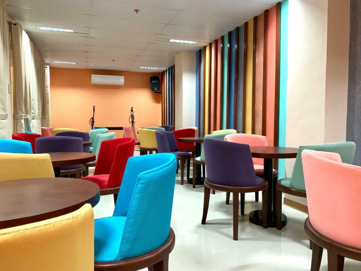 Davao Persimmon Suites Eksteriør bilde